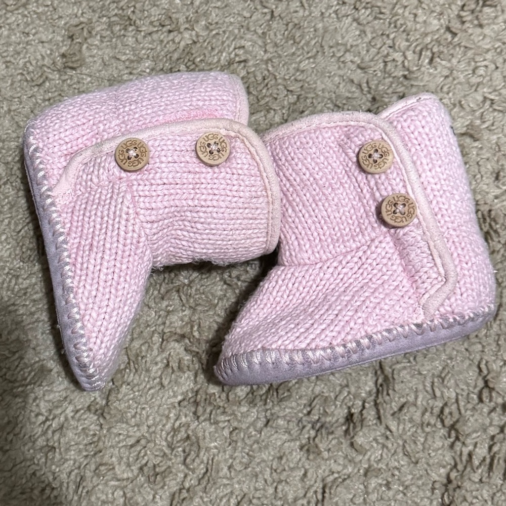 UGG Light Pink Knitted Baby Booties
